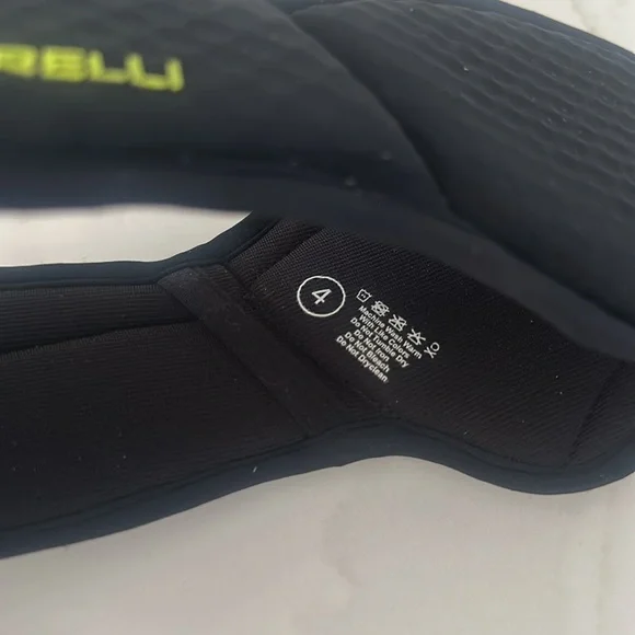 Storelli Black ice skating Headband. Size 4. - Picture 2 of 3